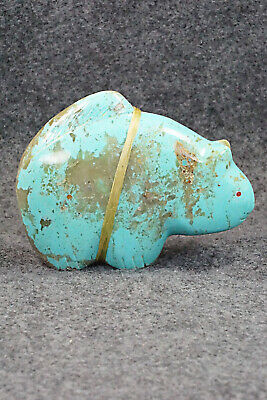 Bear Zuni Fetish Carving - Daphne Quam