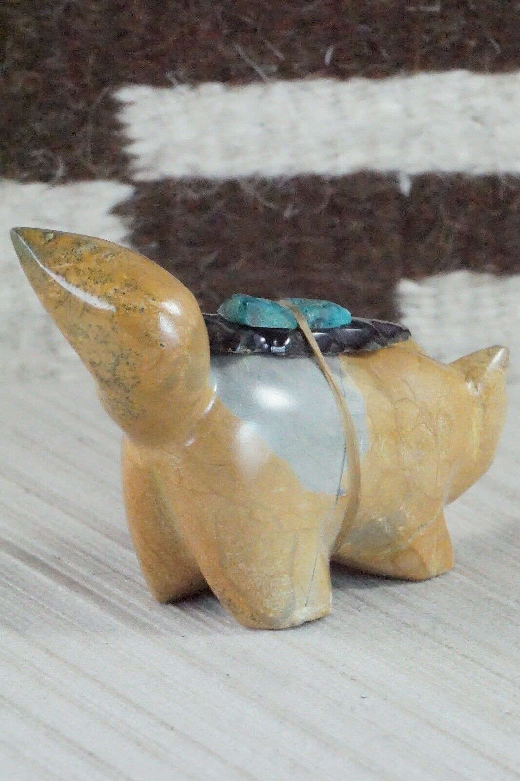 Wolf Zuni Fetish Carving - Enrike Leekya
