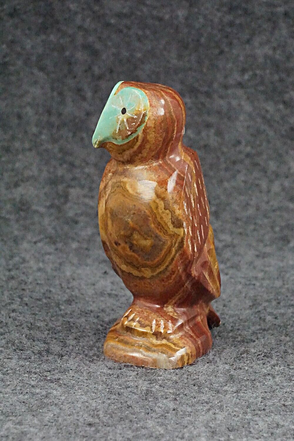 Owl Zuni Fetish Carving - Enrike Leekya
