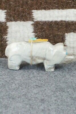 Bear Zuni Fetish Carving - Taylor Gia