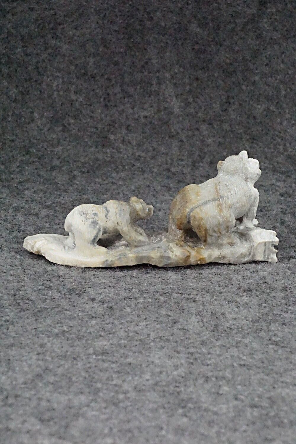 Bear and Cub Zuni Fetish Carving - Adrian Cachini