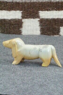 Dog Zuni Fetish Carving - Enrike Leekya