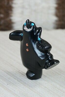 Bear Zuni Fetish Carving - Claudia Peina