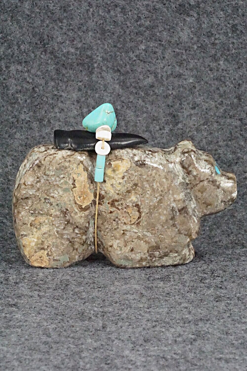 Bear Zuni Fetish Carving - Casey Phillips