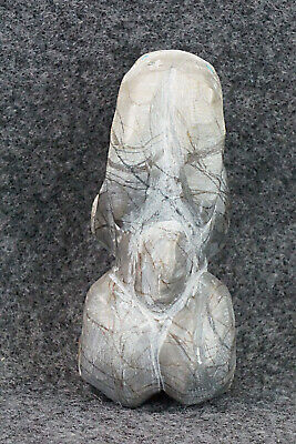 Rabbit Zuni Fetish Carving - Ariane Quam