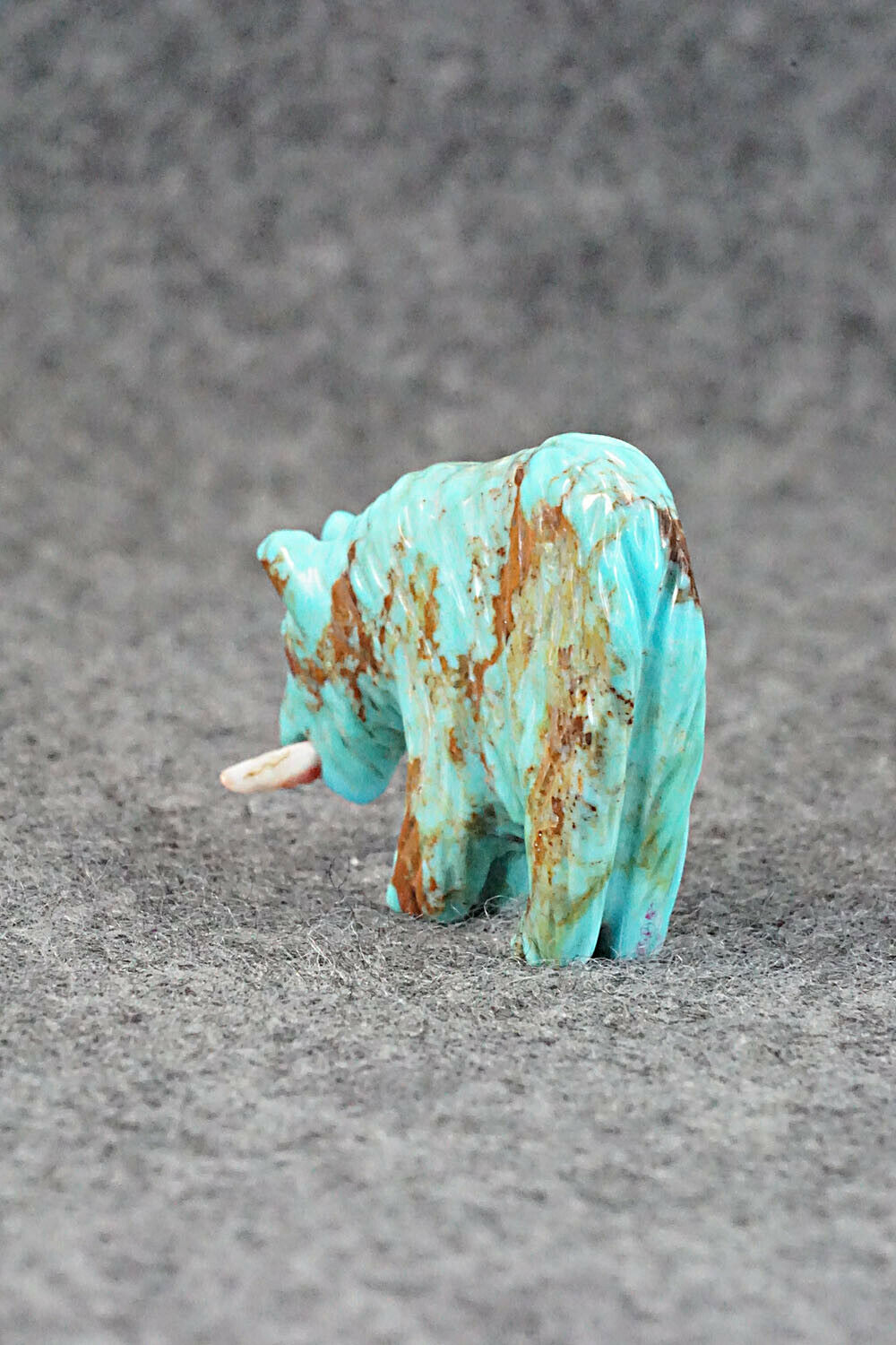 Bear Zuni Fetish Carving - Andres Quandelacy