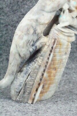 Mountain Lion Zuni Fetish Carving - Colin Weeka
