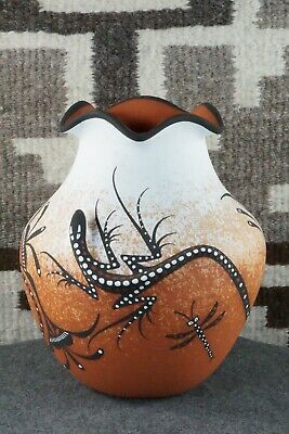 Zuni Pottery - Deldrick Cellicion