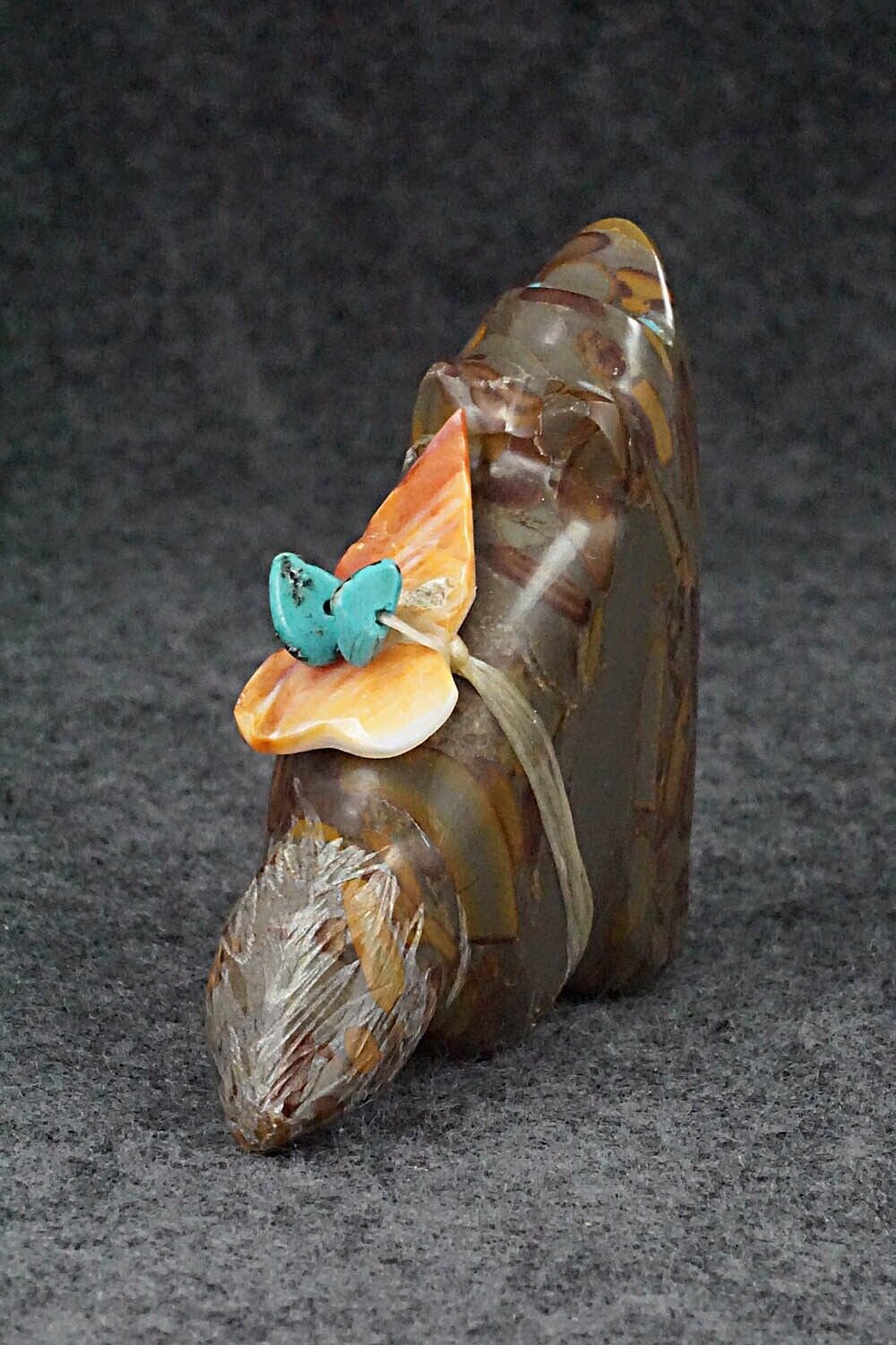Wolf Zuni Fetish Carving - Daphne Quam