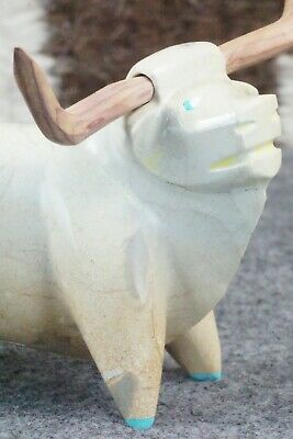 Bull Zuni Fetish Carving - Enrike Leekya