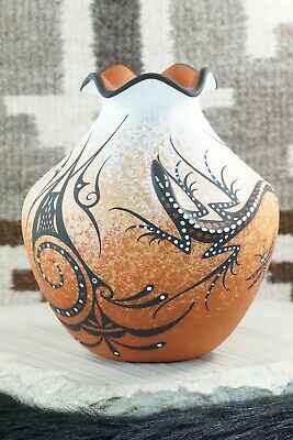 Zuni Pottery - Deldrick Cellicion