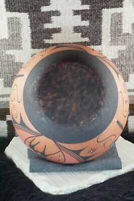 Zuni Pottery - Peynetsa