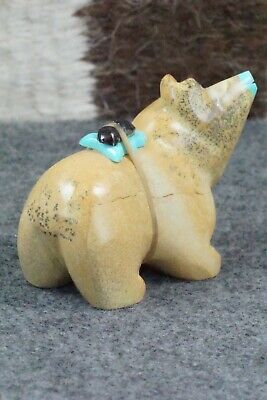 Bear Zuni Fetish Carving - Enrike Leekya