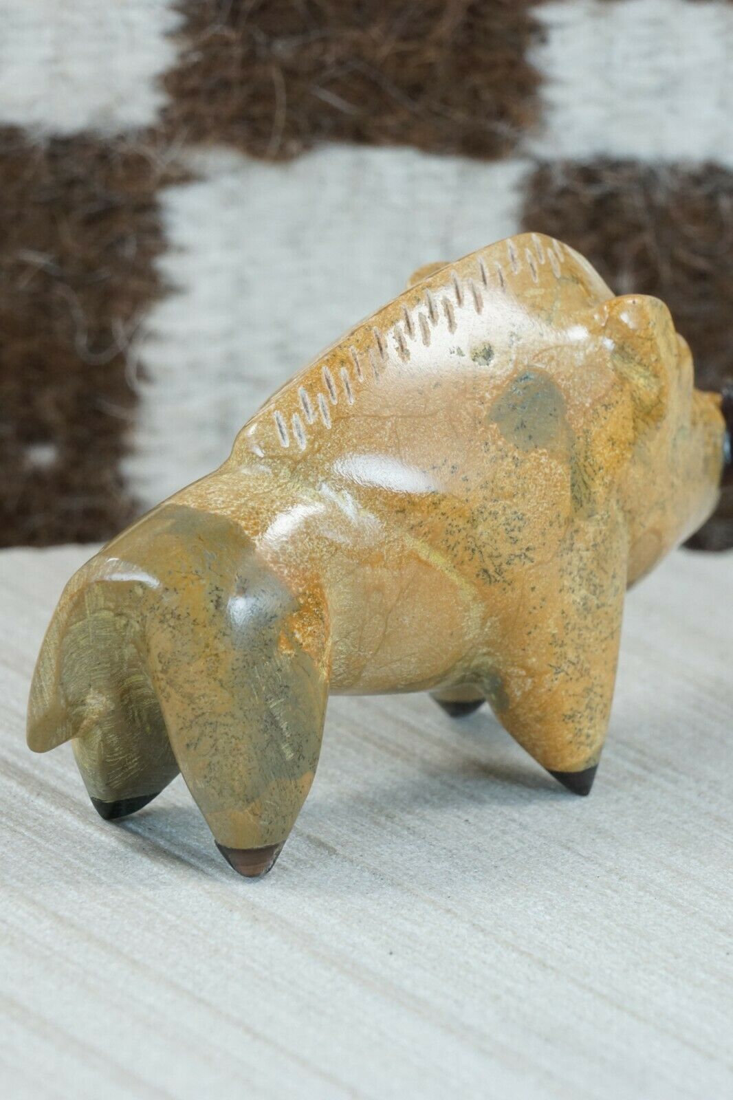 Razorback Hog Zuni Fetish Carving - Enrike Leekya