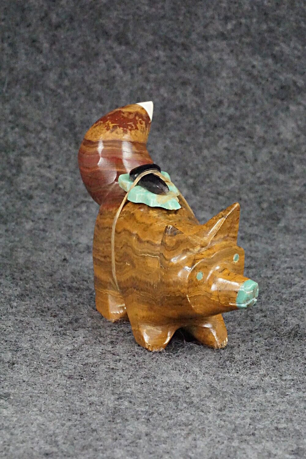 Wolf Zuni Fetish Carving - Enrike Leekya