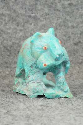 Bear Zuni Fetish Carving - Derrick Kaamasee