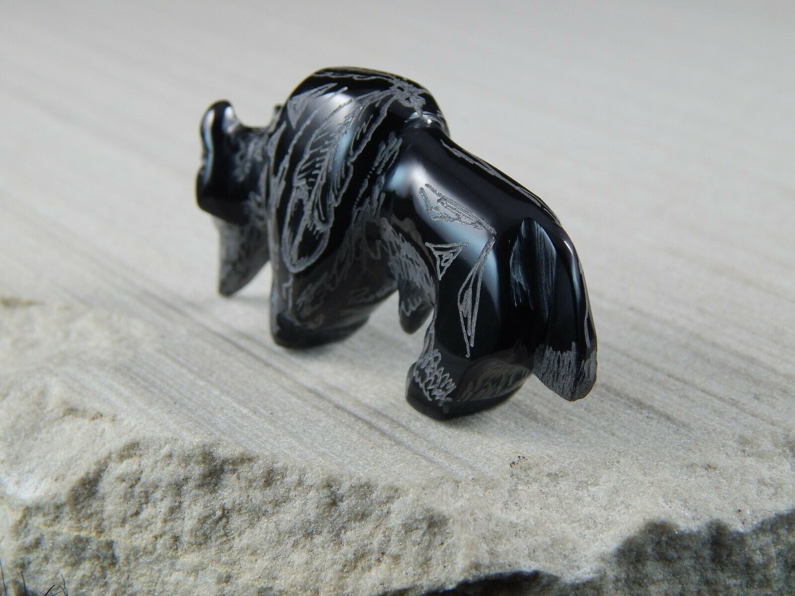 Buffalo Zuni Fetish Carving - Russell Shack - High Lonesome Trading