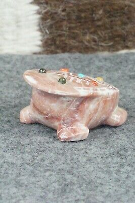 Frog Zuni Fetish Carving - Phyllis Panteah