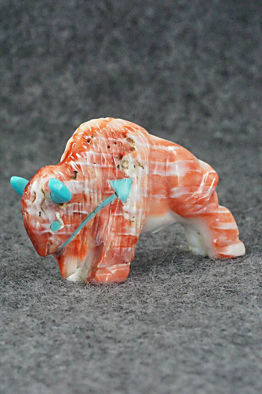 Buffalo Zuni Fetish Carving - Andres Quandelacy