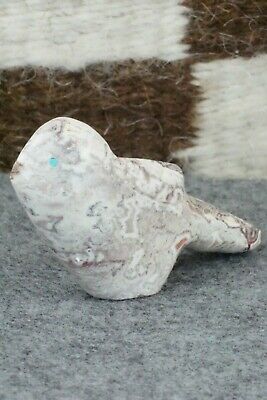Bird Zuni Fetish Carving - Daphne Quam