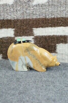 Bear Zuni Fetish Carving - Enrike Leekya
