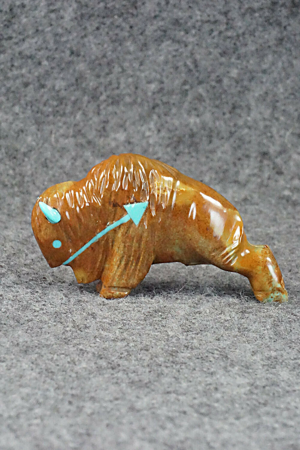 Buffalo Zuni Fetish Carving - Andres Quandelacy
