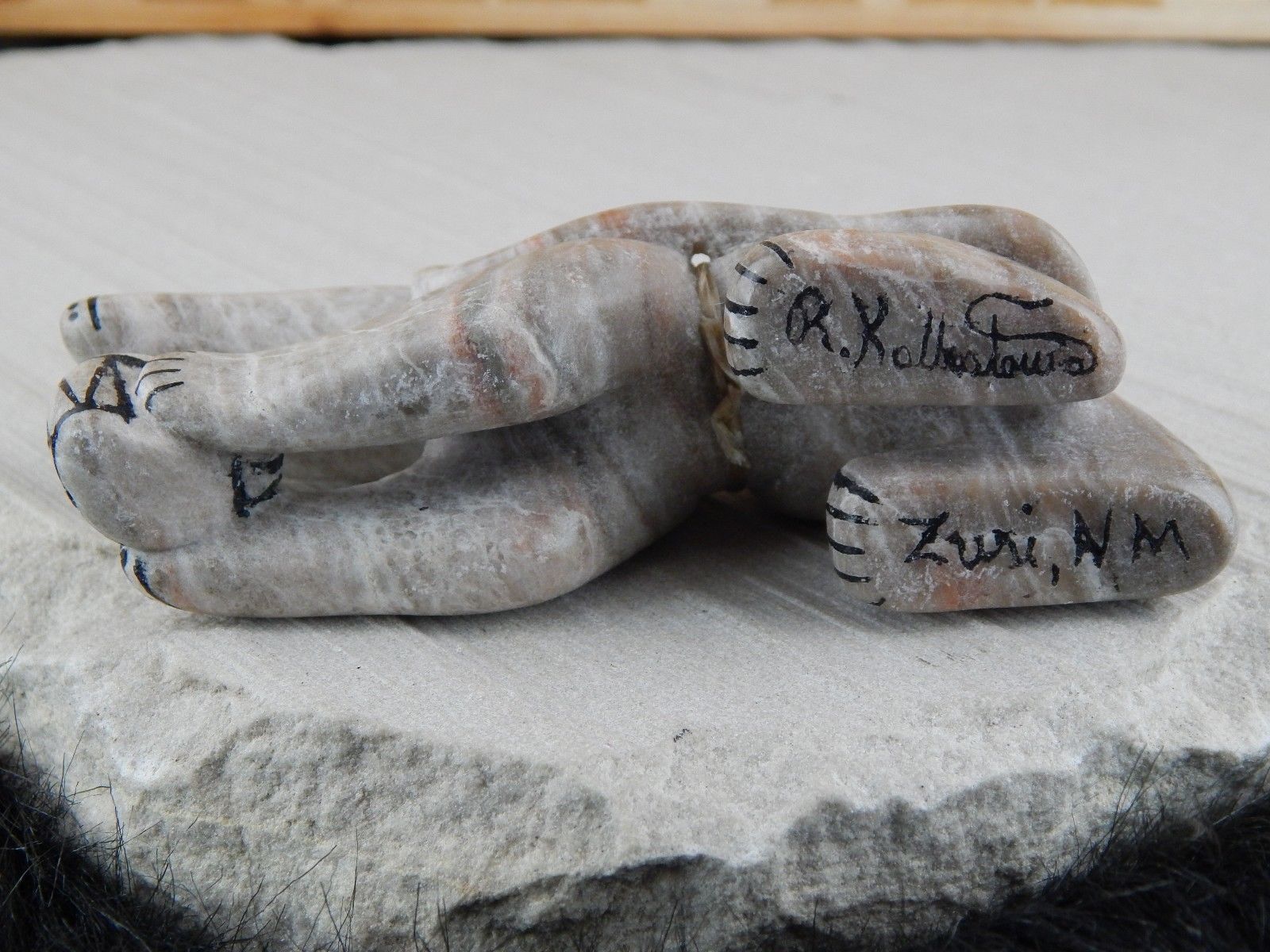 Bear Zuni Fetish Carving - Rick Kallestewa - High Lonesome Trading