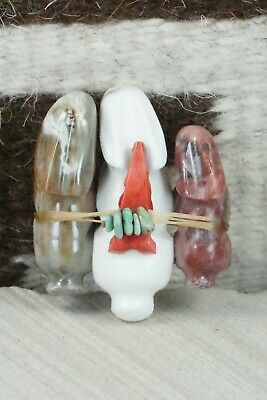 Rabbit Zuni Fetish Carving - Daisy Natewa