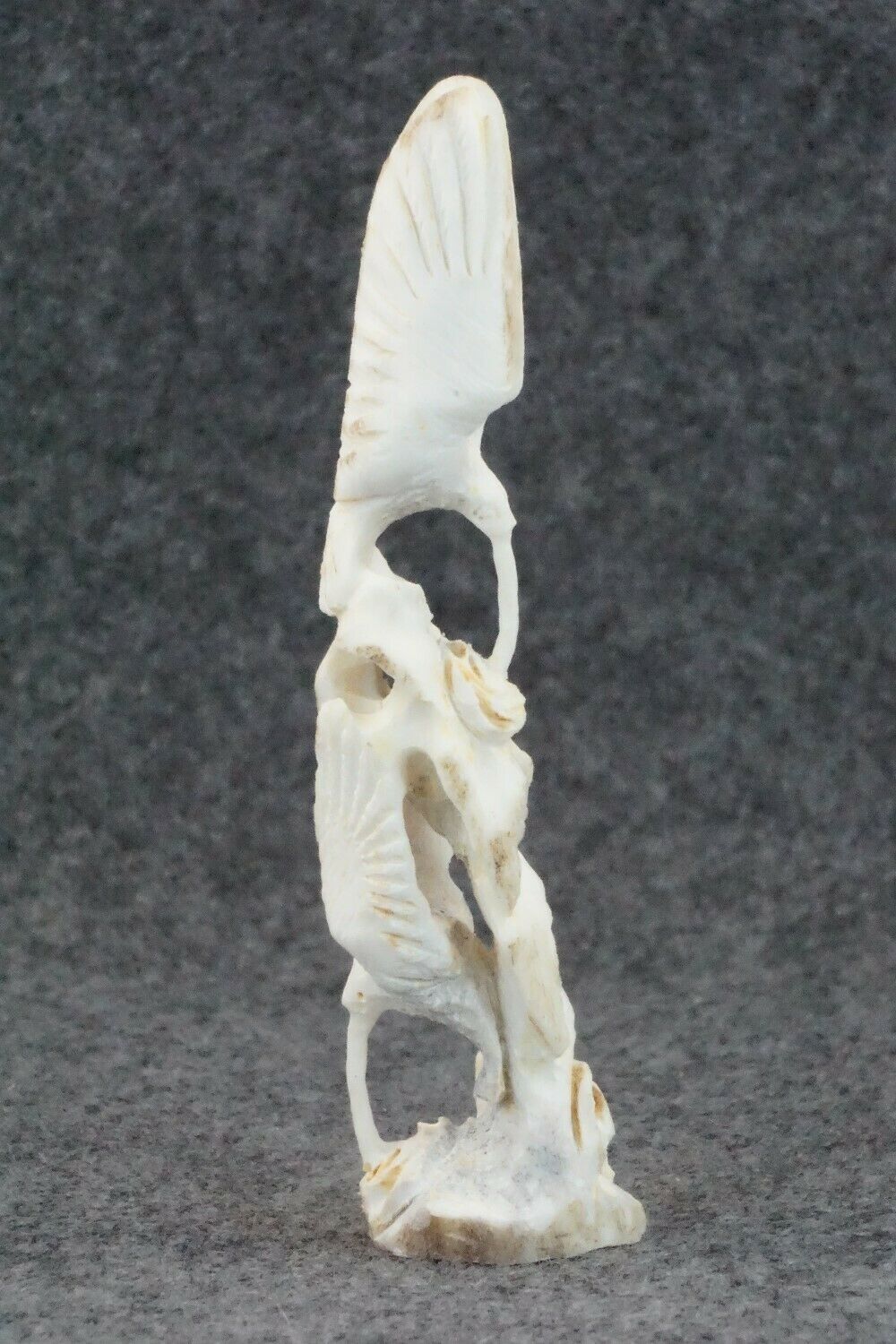 Humming Bird Zuni Fetish Carving - Lewis Malie Jr.