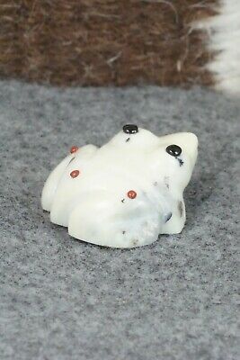 Frog Zuni Fetish Carving - Gordon Poncho