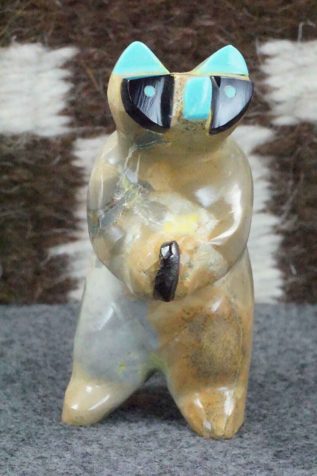 Raccoon Zuni Fetish Carving - Enrike Leekya