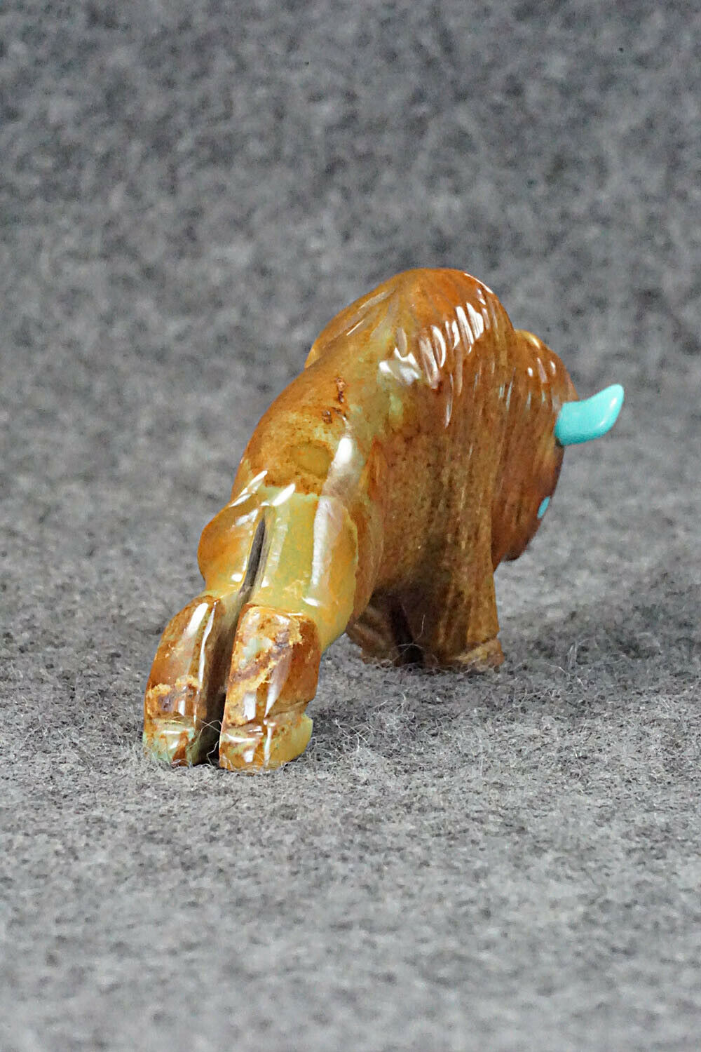 Buffalo Zuni Fetish Carving - Andres Quandelacy