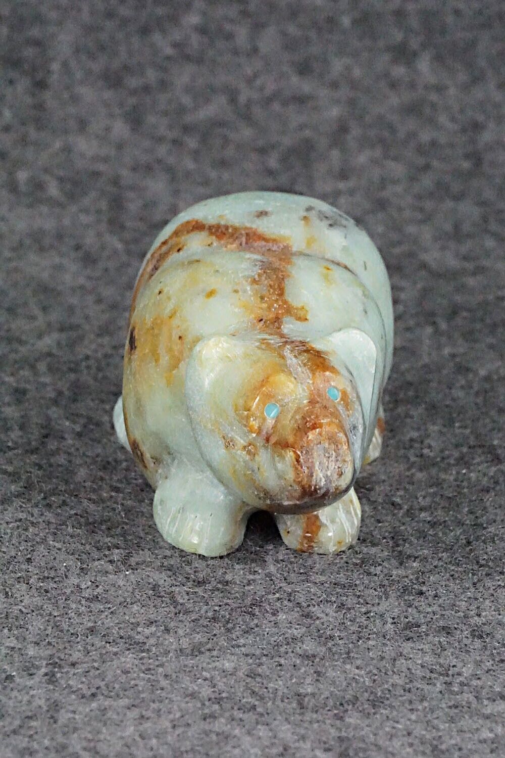 Bear Zuni Fetish Carving - Nelson Yatsattie