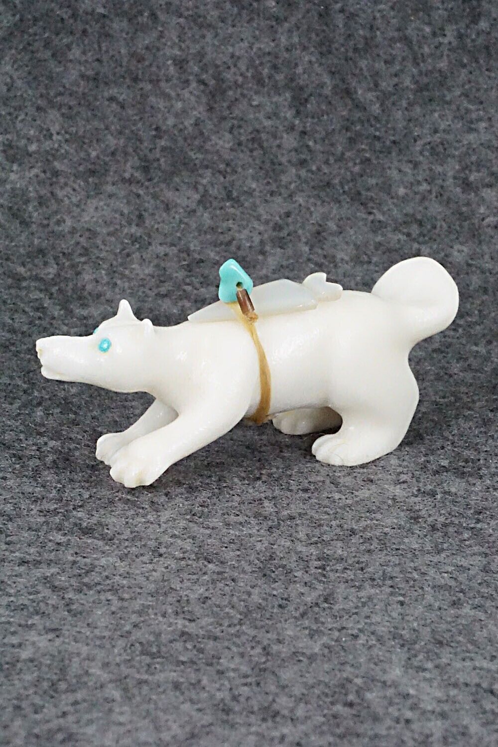Wolf Zuni Fetish Carving - Albert Eustace