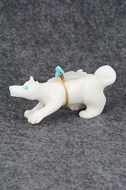 Wolf Zuni Fetish Carving - Albert Eustace