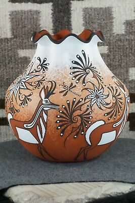 Zuni Pottery - Deldrick Cellicion