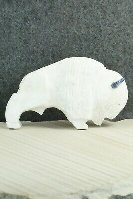 Buffalo Zuni Fetish Carving - Kevin Quam