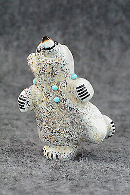 Bear Zuni Fetish Carving - Claudia Peina