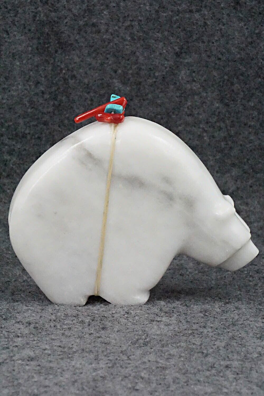 Bear Zuni Fetish Carving - Paulette Quam