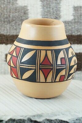 Hopi Pottery - D. Tsiny