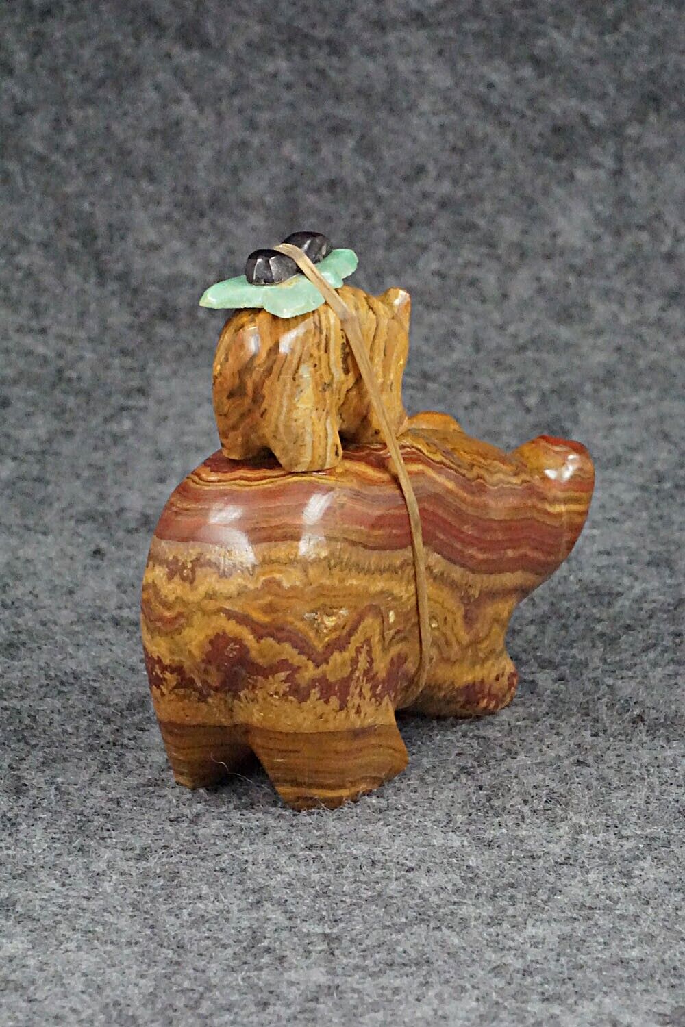 Bear and Cub Zuni Fetish Carving - Enrike Leekya