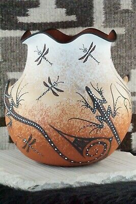 Zuni Pottery - Lorenda Cellicion