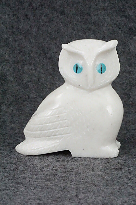Owl Zuni Fetish Carving - Andres Lementino