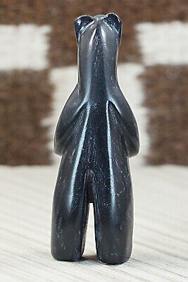 Bear Zuni Fetish Carving - Ronnie Lunasee