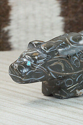 Bear Zuni Fetish Carving - Michael Mahooty