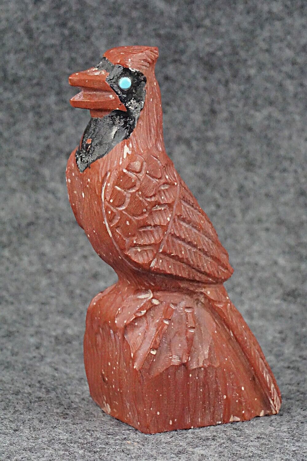 Cardinal Bird Zuni Fetish Carving - Derrick Kaamasee