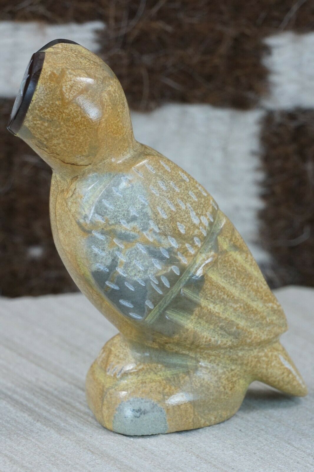Owl Zuni Fetish Carving - Enrike Leekya