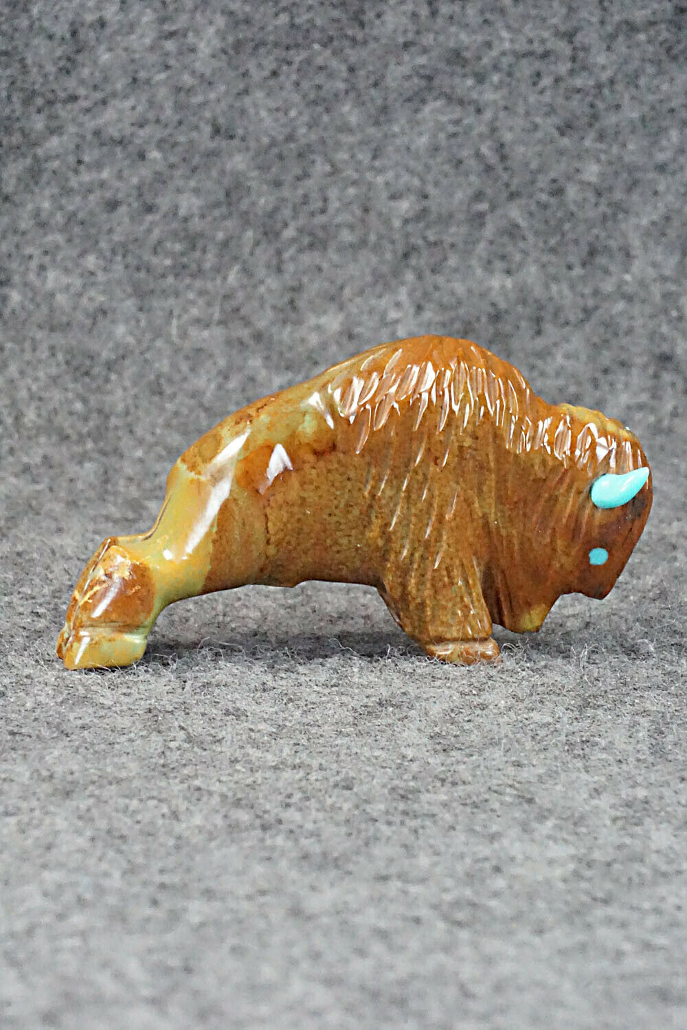 Buffalo Zuni Fetish Carving - Andres Quandelacy