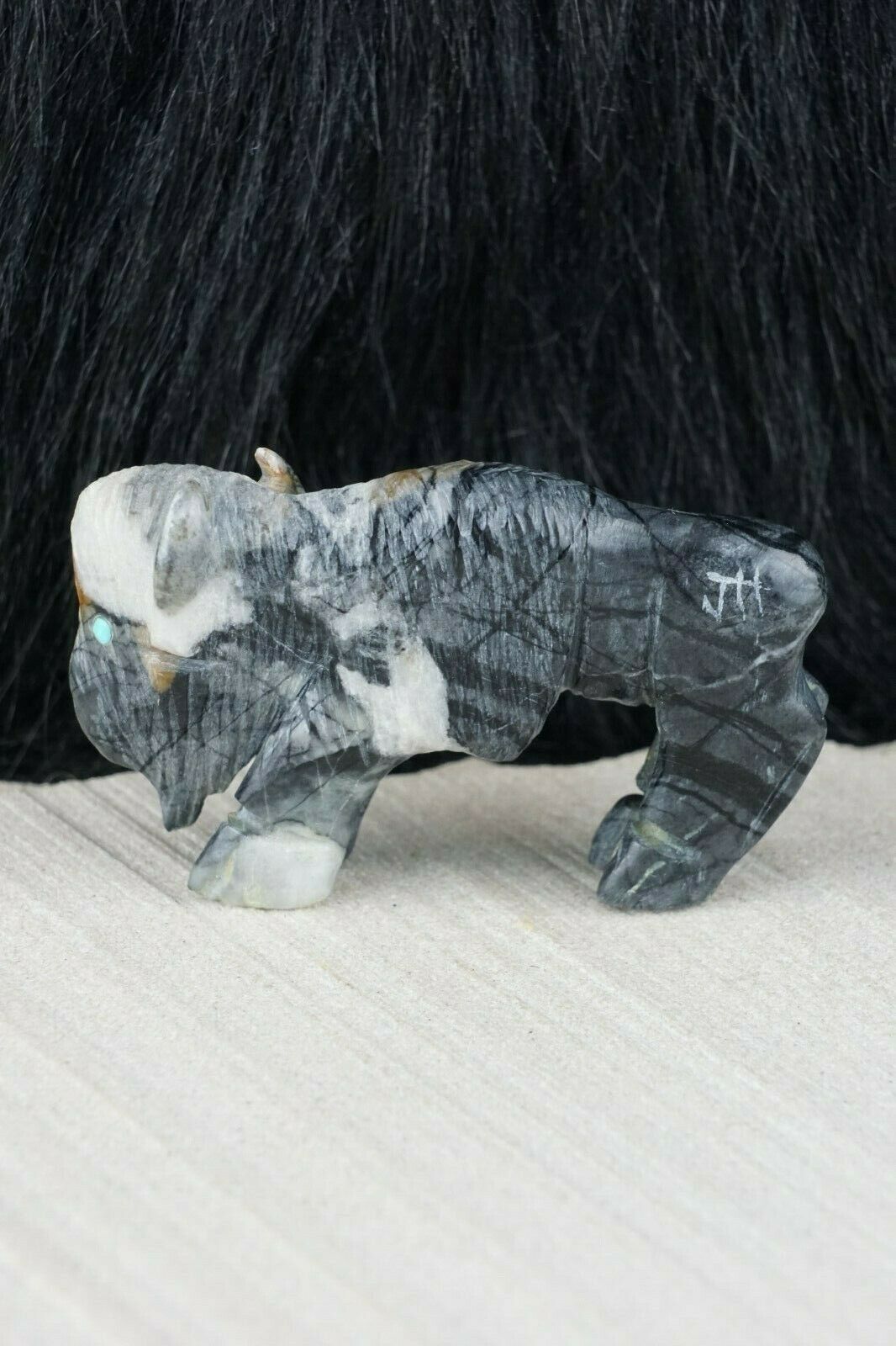 Buffalo Zuni Fetish Carving - Jonas Hastito - High Lonesome Trading