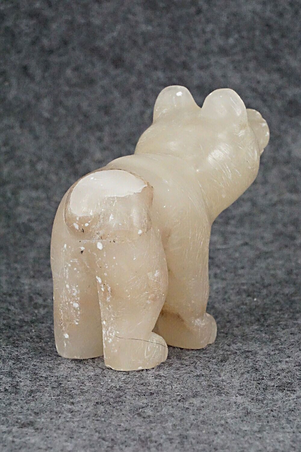 Bear Zuni Fetish Carving - Keith Beyuka